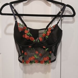 Victorias Secret Very Sexy Cherry Lace Bra Size 32C